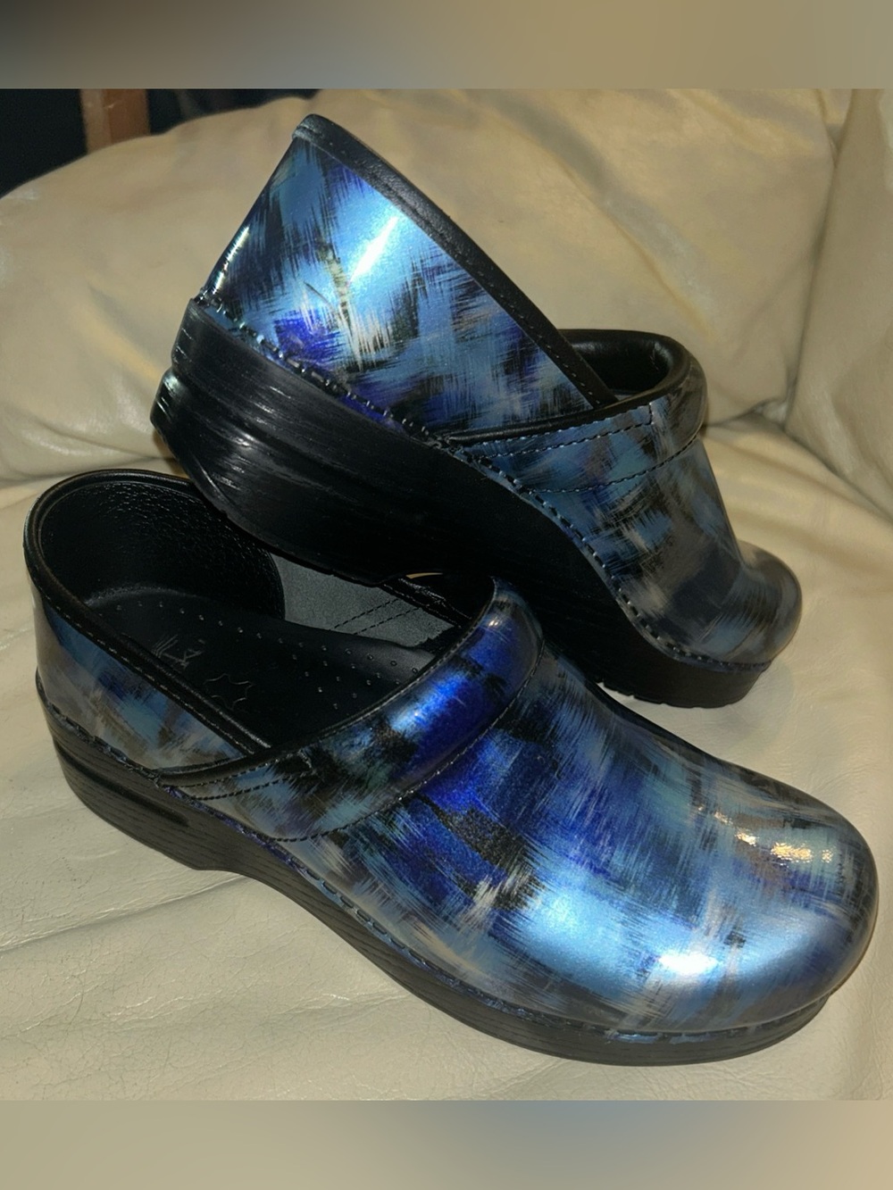 Dansko Professional Patent Women's Shoes, Blue Brush, Size 39 US, 8.5-9